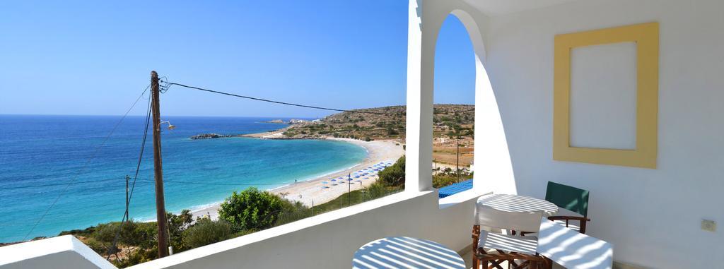 Albatros Studios & Apartments Lefkos  部屋 写真